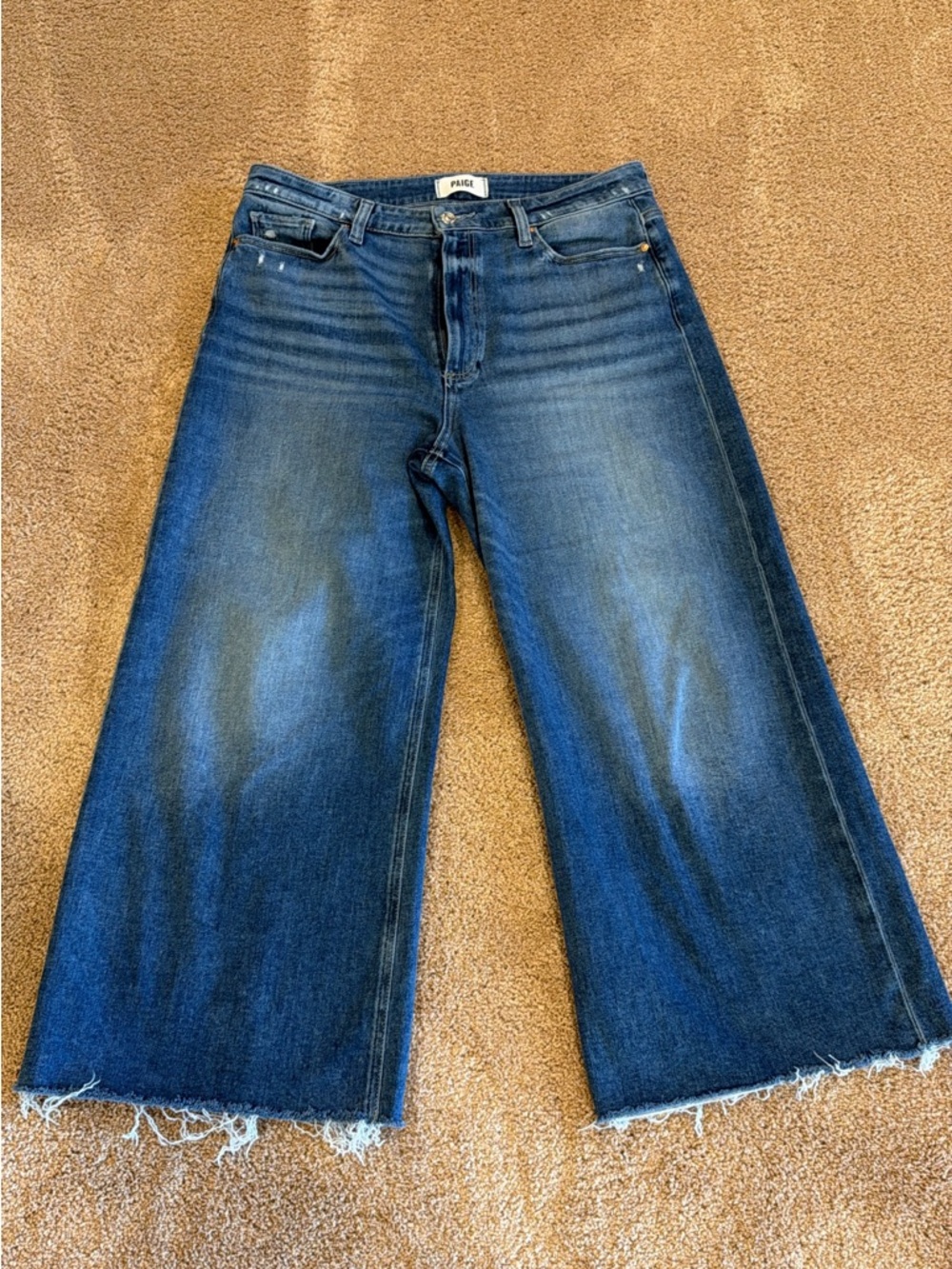 PAIGE Anessa petite size 31. Like new!